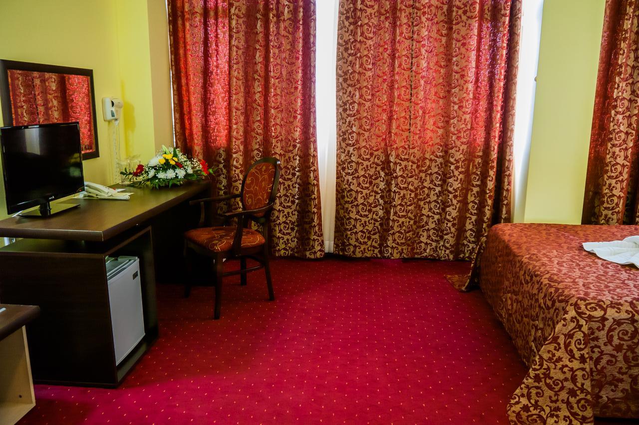 Hotel Kabile Yambol Exterior photo